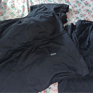 Gently used greys anatomy charcoal scrub set large pants xl top